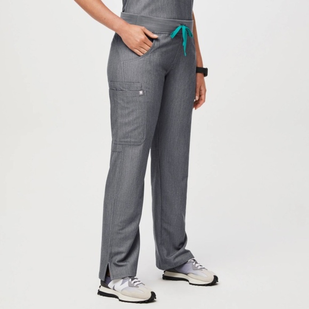 Figs Kade Cargo Scrub Pants Graphite Grey Size Medium Petite